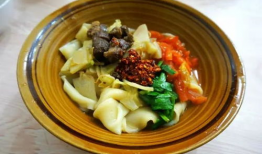 西安今日热门吃瓜事件,今日吃瓜事件揭秘，网友热议不断！